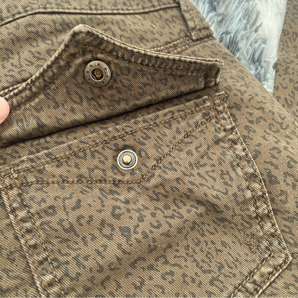 Joie Leopard Print Parker Skinny Jeans - Picture 5 of 10
